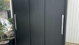 大垣市 I様邸にて物置きの設置工事
