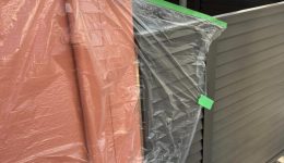 アパートにて竪樋修繕工事　劣化部分の撤去