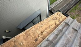 瑞穂市 N様邸にて雨漏り修繕工事・軒天張替え工事